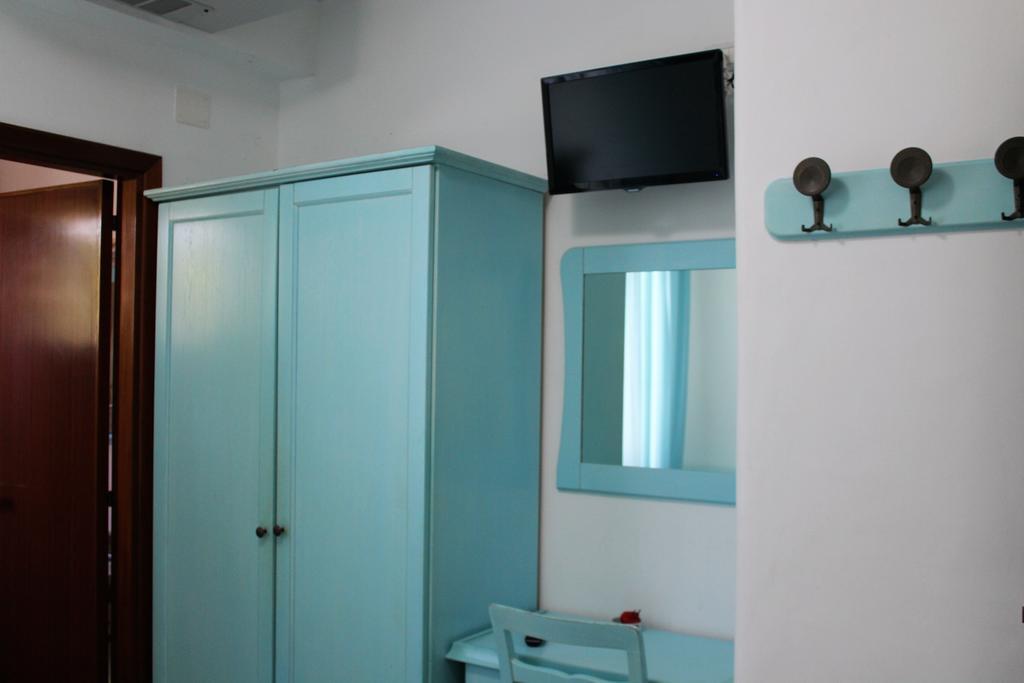 Hotel Eugenio Ischia Bagian luar foto